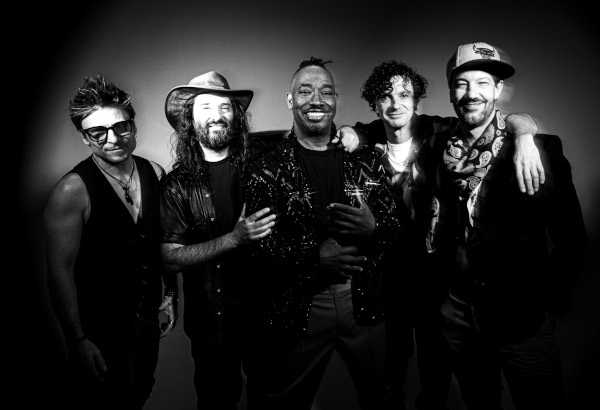 Clarence Bekker Band + Quentin Moore